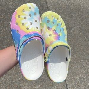 Tie dye crocs | men’s 9 / woman’s 11
